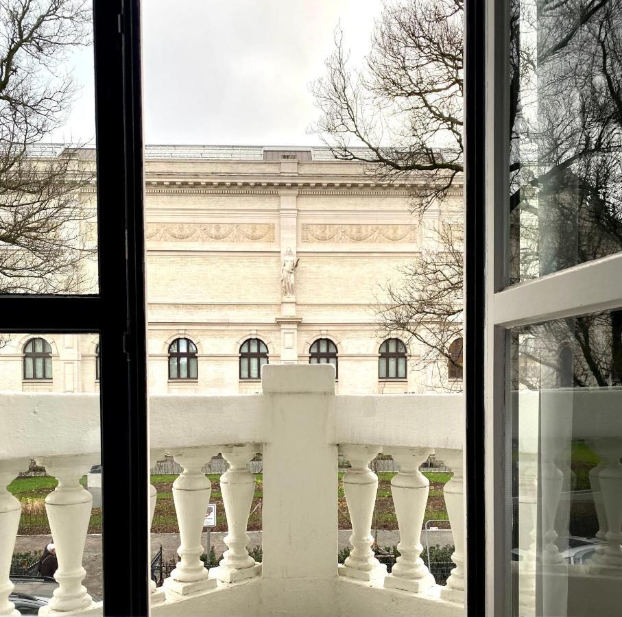 Antwerp Museum Suites Экстерьер фото
